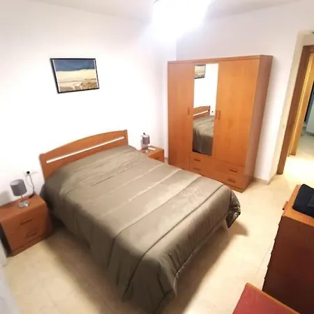 Piso A 200 Metros De La Playa Con Aire Condicionado *