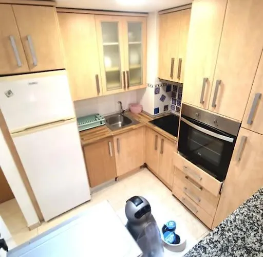 Apartamento Piso A 200 Metros De La Playa Con Aire Condicionado *