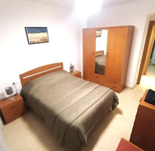 Piso A 200 Metros De La Playa Con Aire Condicionado *